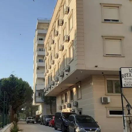 Apartment Frojd Qerret