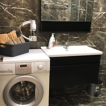 Frojd Qerret Apartment *